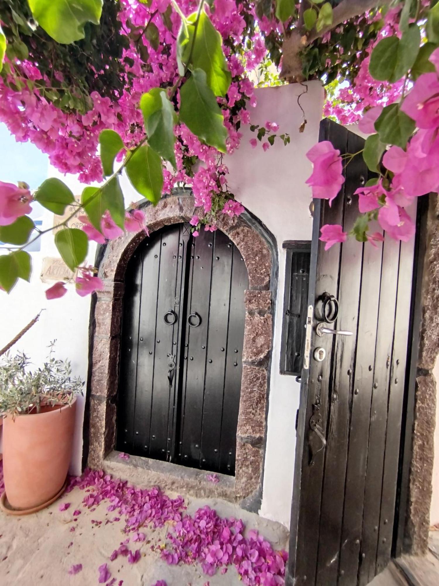 Villa Orpheus Santorini Megalochori  Eksteriør bilde